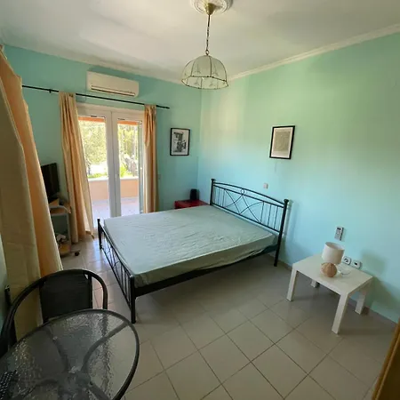Shared In A 4km From Corfu Airport, Jasmine Corfu (city)
