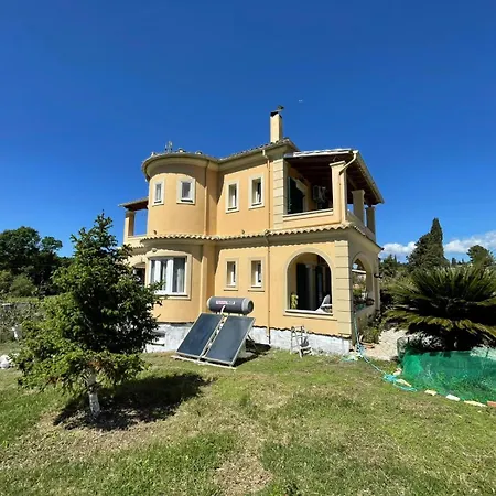 Alloggio in famiglia Shared In A 4km From Corfu Airport, Jasmine